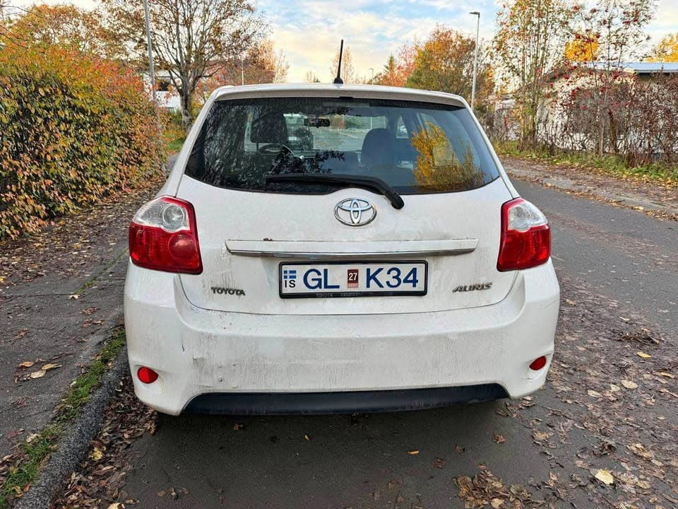 2012 Toyota Auris