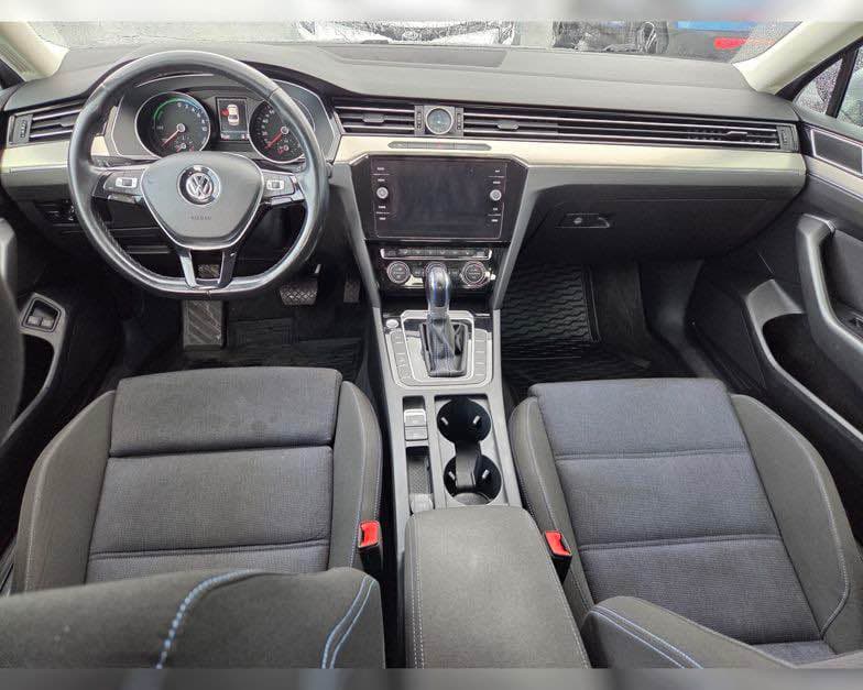2019 Volkswagen Passat GTE