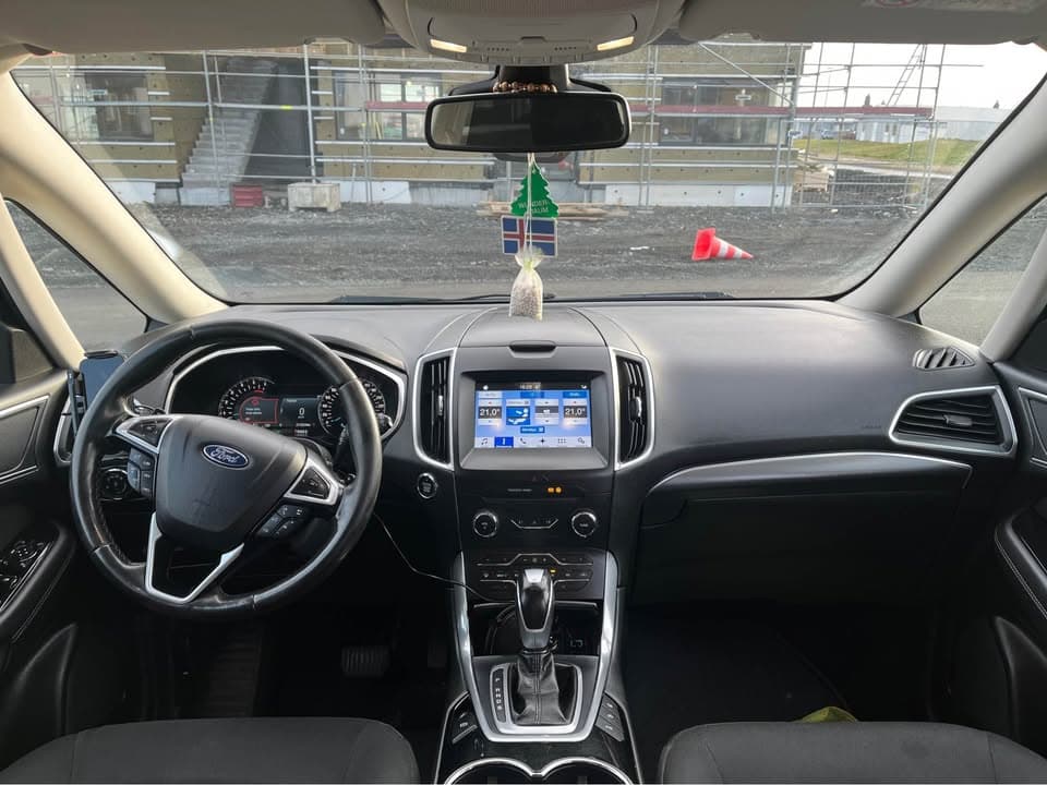 2017 Ford Galaxy S-Max