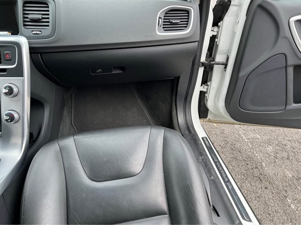 2017 Volvo V60