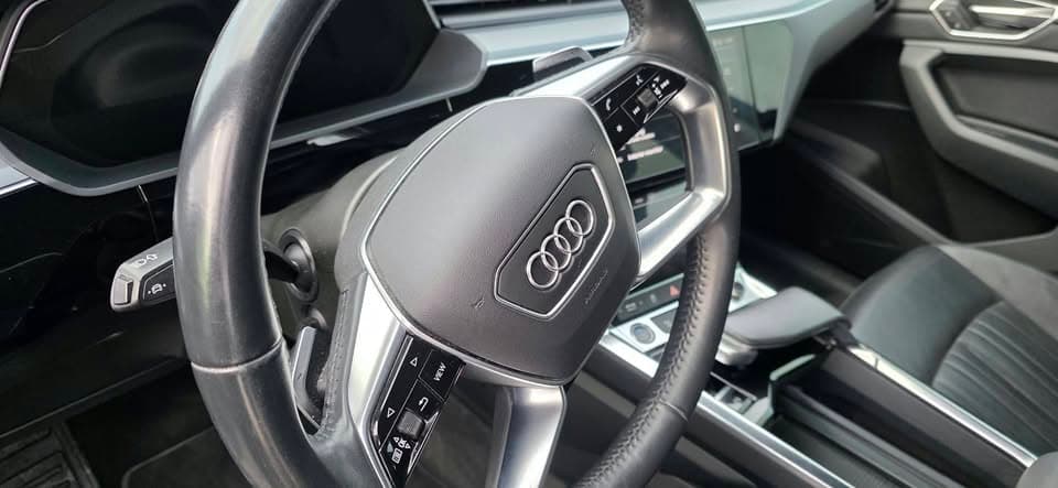 Audi e-tron 55