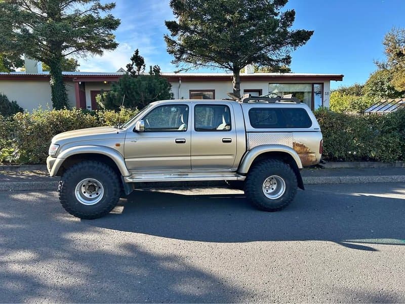 2002 Toyota Hilux