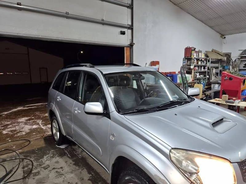 2005 Toyota RAV4