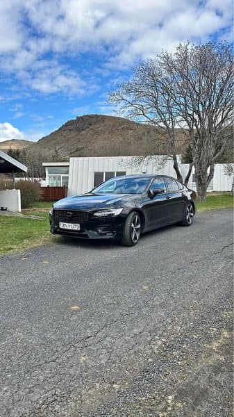 2017 Volvo S90
