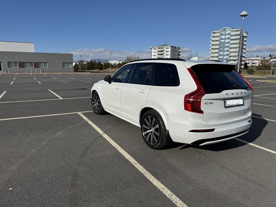 2022 Volvo XC90