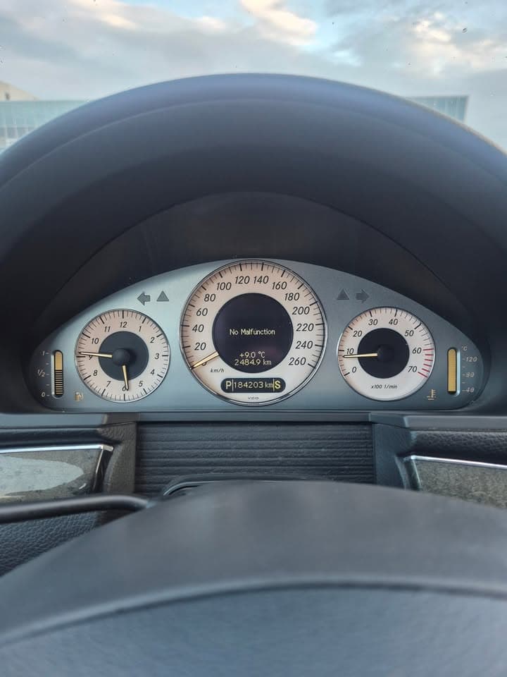 2002 Mercedes-Benz E500