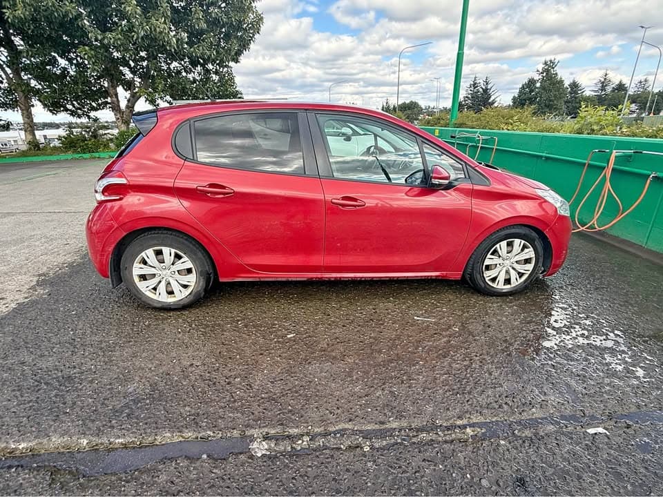 2014 Peugeot 208