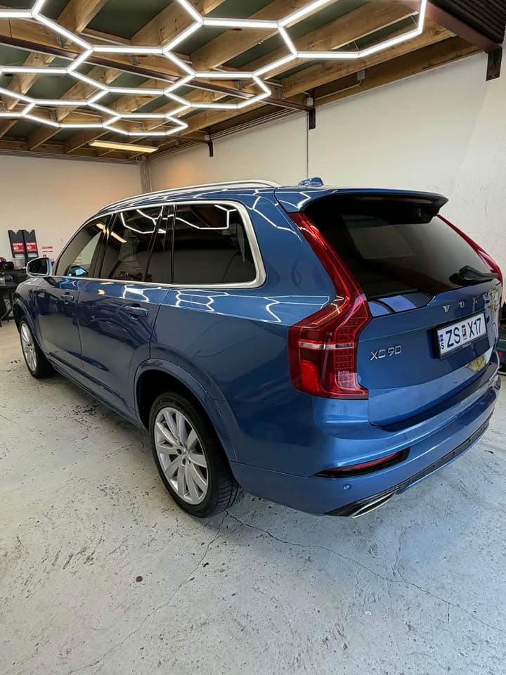 2019 Volvo XC90 T8 R Design