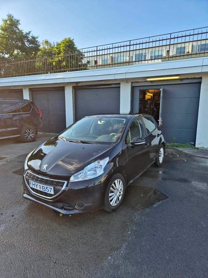 2014 Peugeot 208