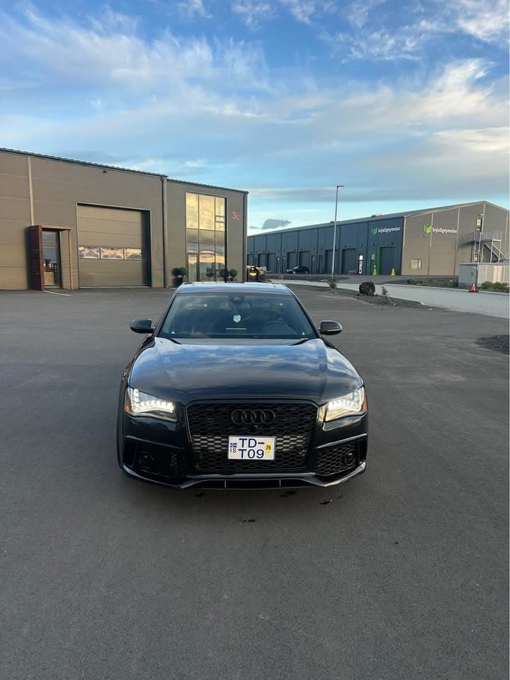 2012 Audi A8L Quattro