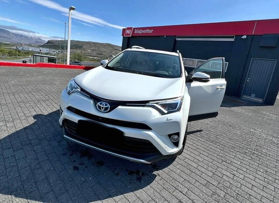 2017 Toyota RAV4 Hybrid