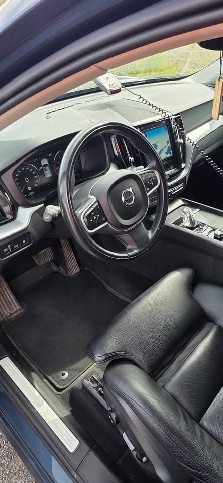 2019 Volvo XC60 T8 Twin Engine