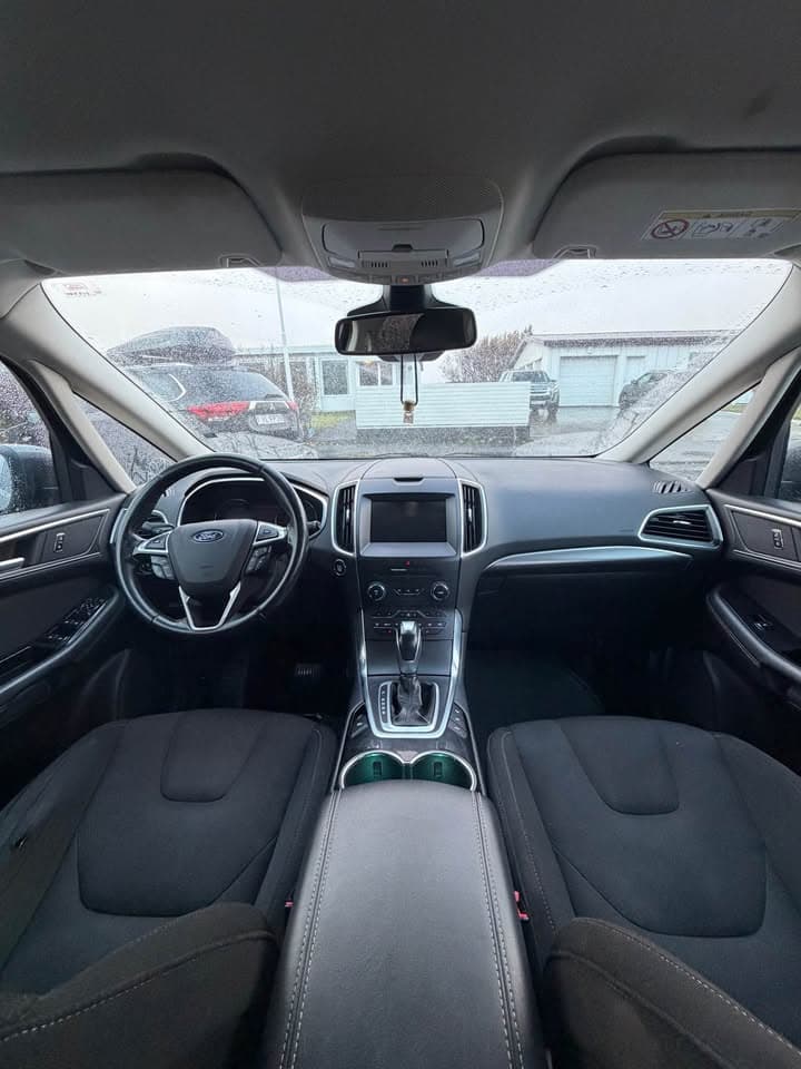 2016 Ford S-Max
