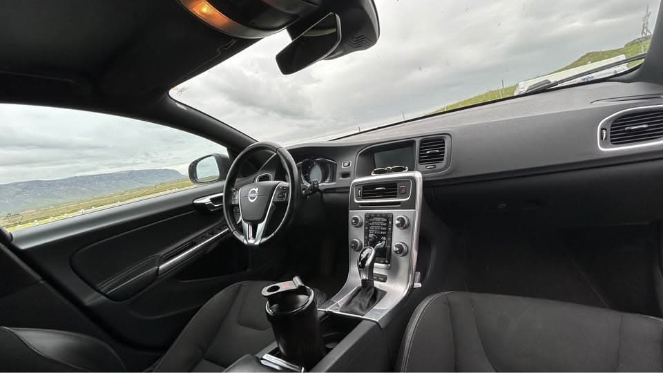 2017 Volvo V60