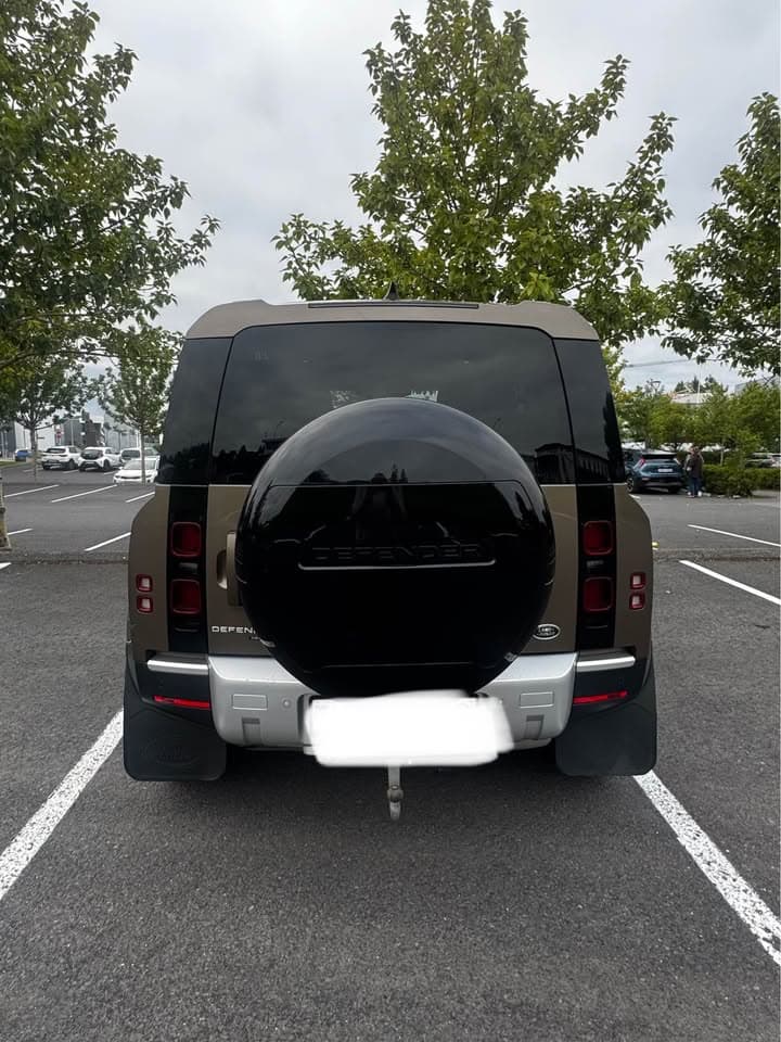 2020 Land Rover Defender 110 D240 S