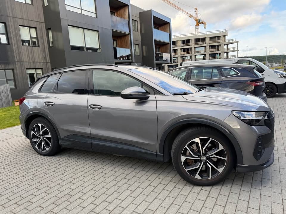 2022 Audi Q4 50 e-tron Quattro