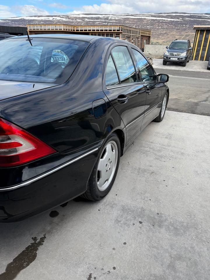 2004 Mercedes-Benz C-Class 180