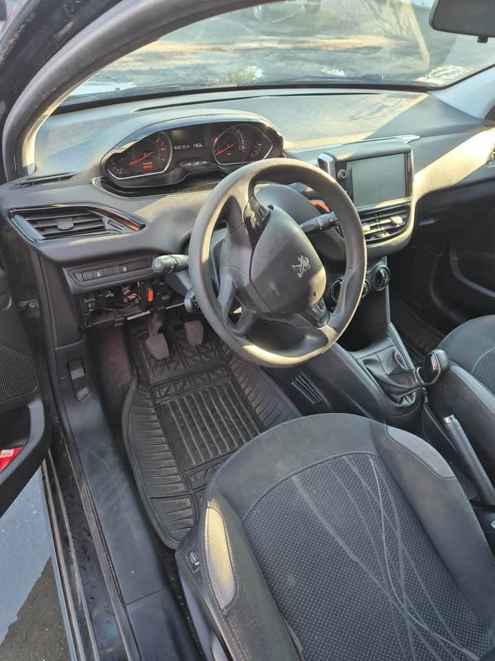 2014 Peugeot 208