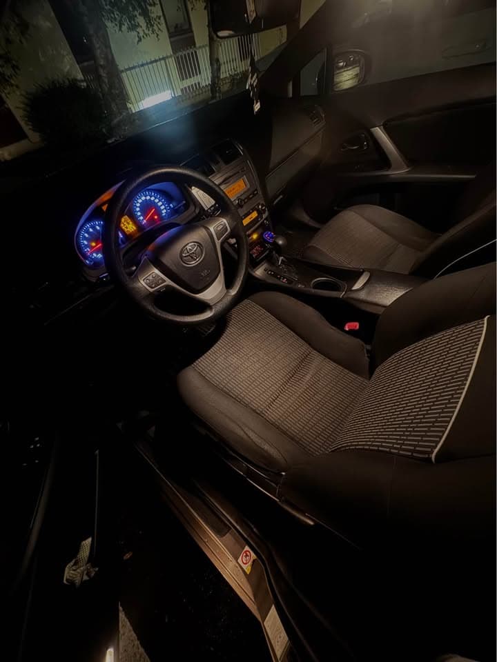 2015 Toyota Avensis T27