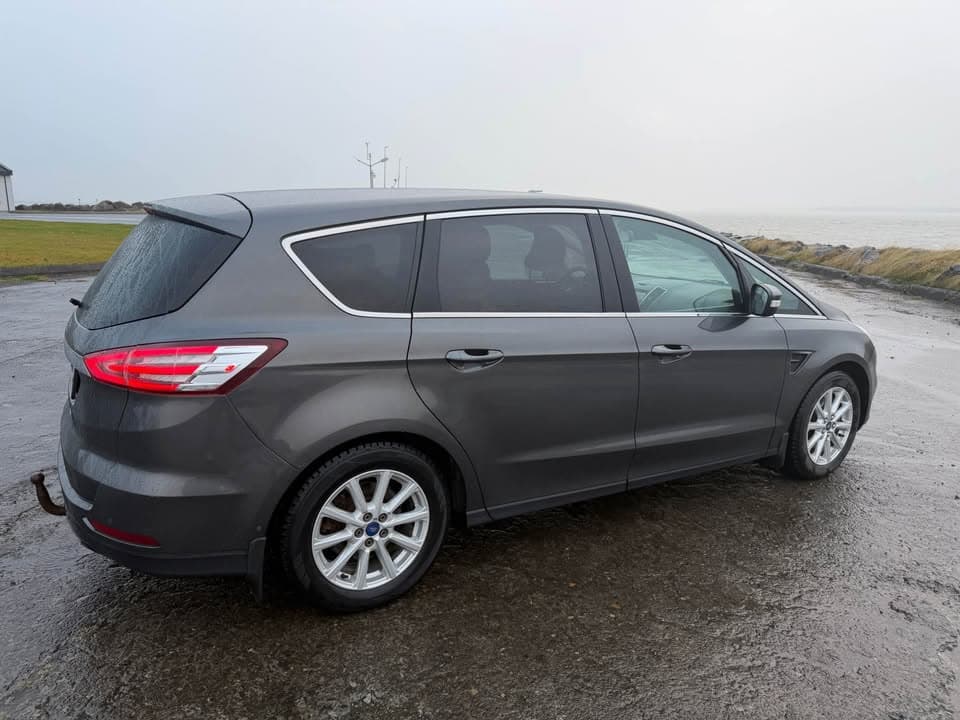2016 Ford S-Max