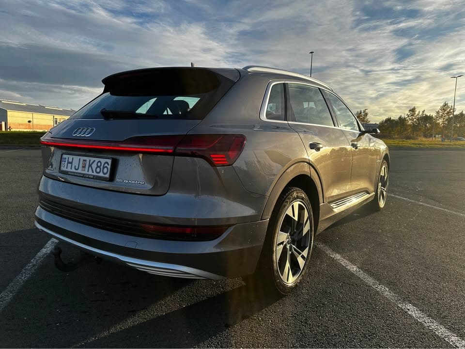 2019 Audi e-tron 55