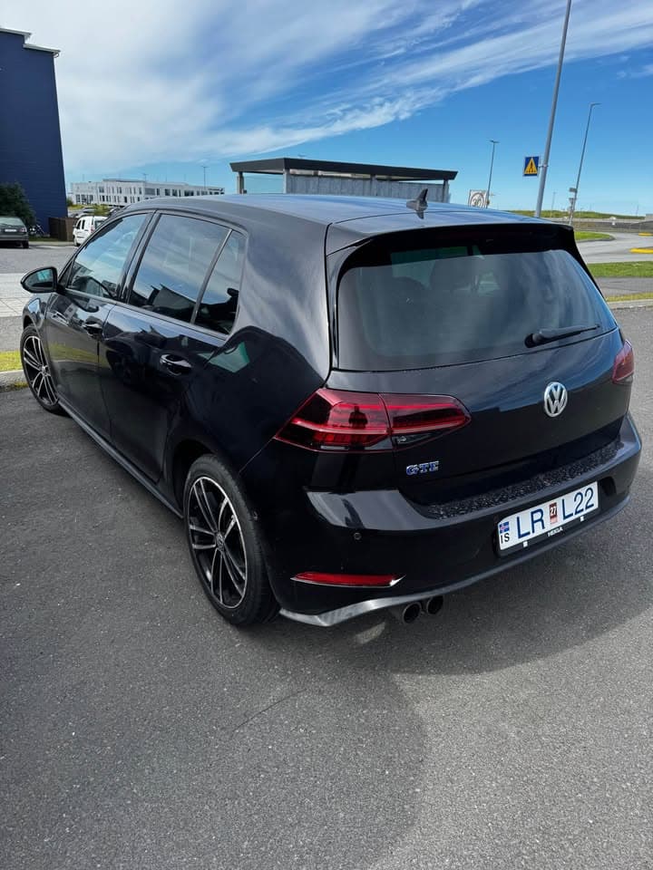 2018 Volkswagen Golf GTE