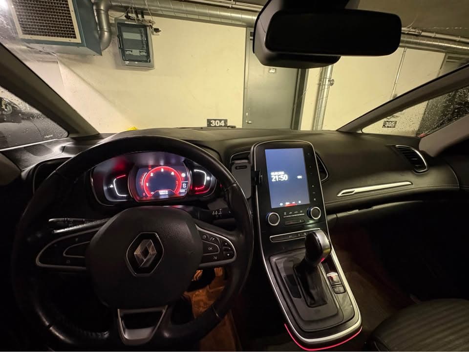 2017 Renault Scenic