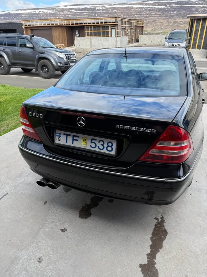 2004 Mercedes-Benz C-Class 180