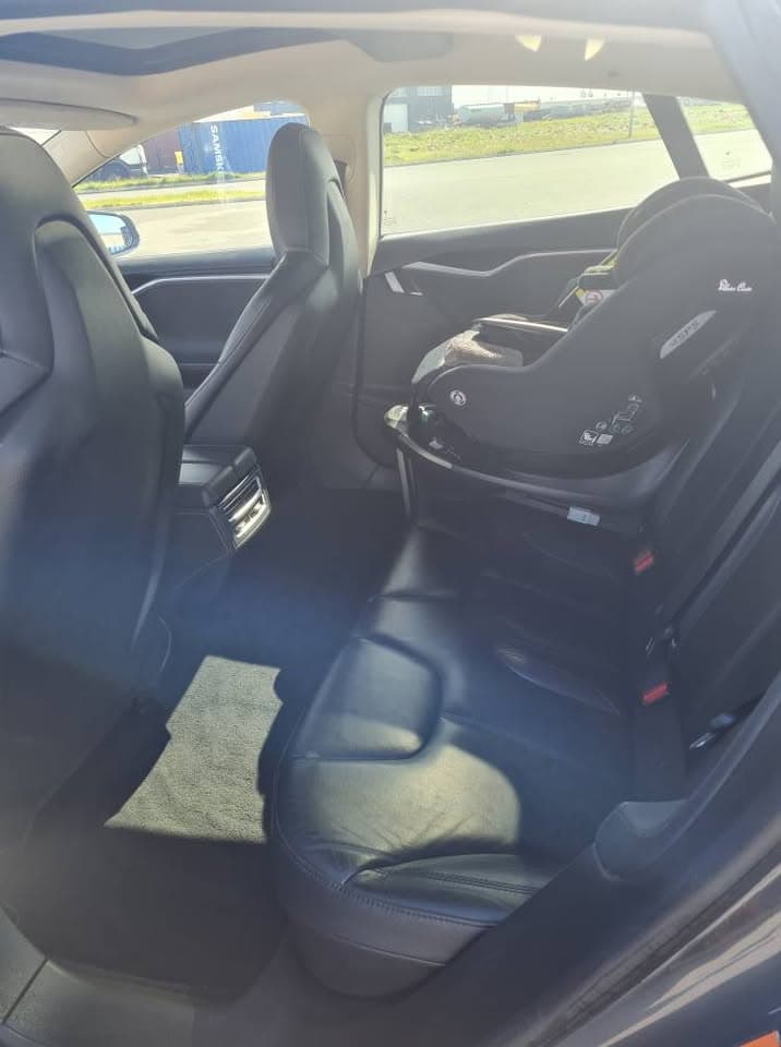 2015 Tesla Model S