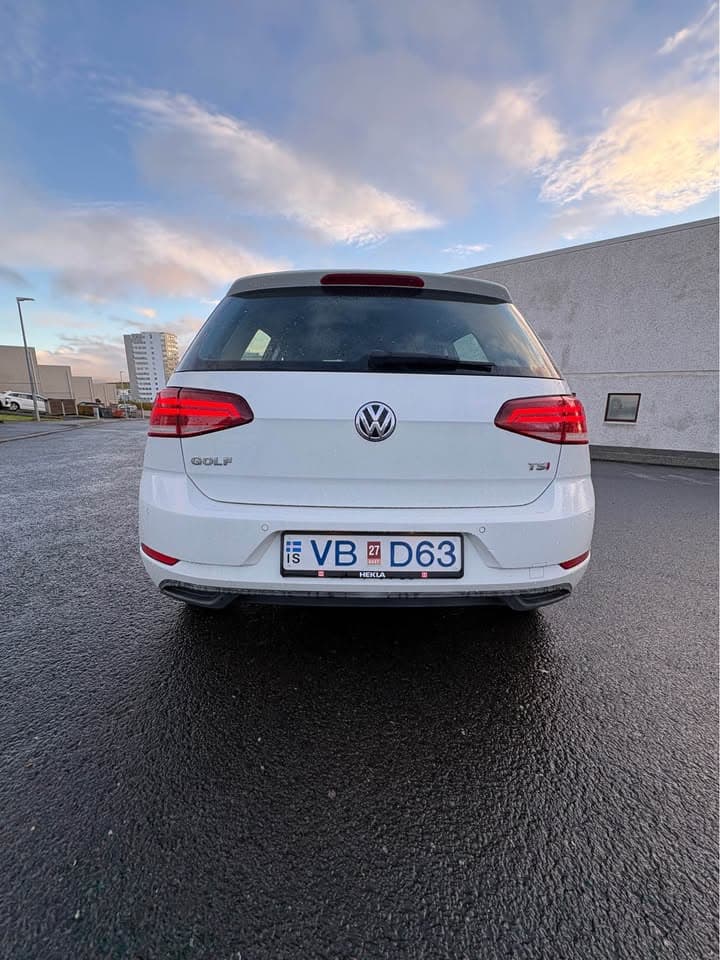 2017 Volkswagen Golf TSI