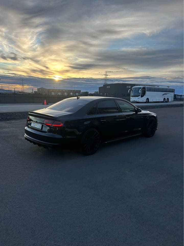 2012 Audi A8L Quattro