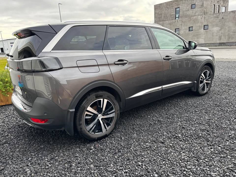 2022 Peugeot 5008 GT