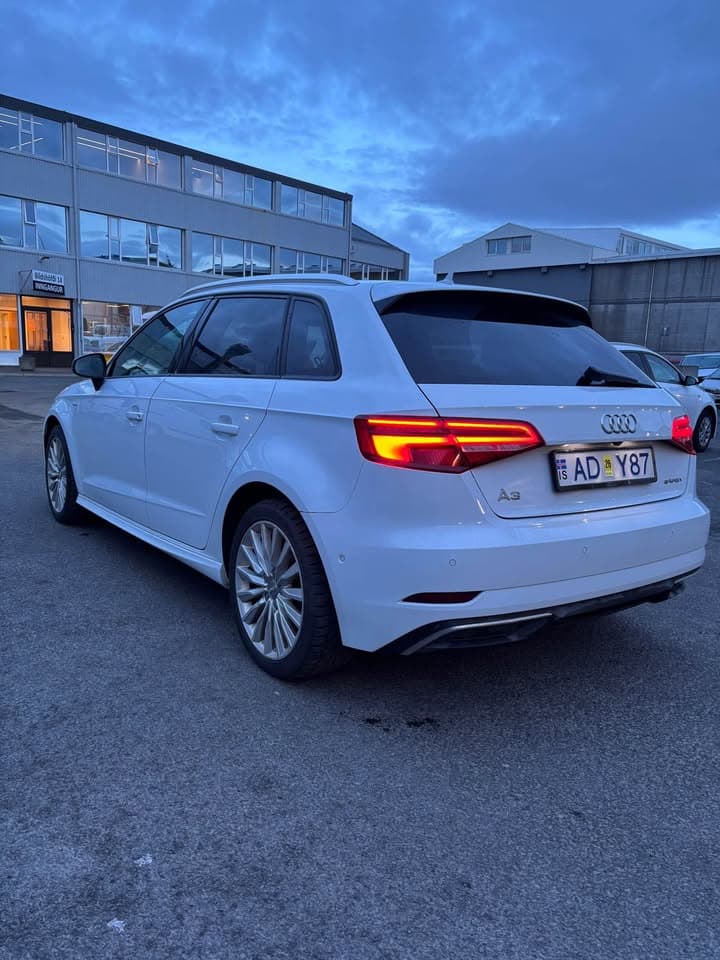 2017 Audi A3 e-tron