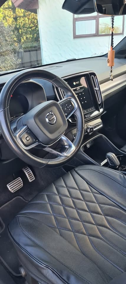 2021 Volvo XC40