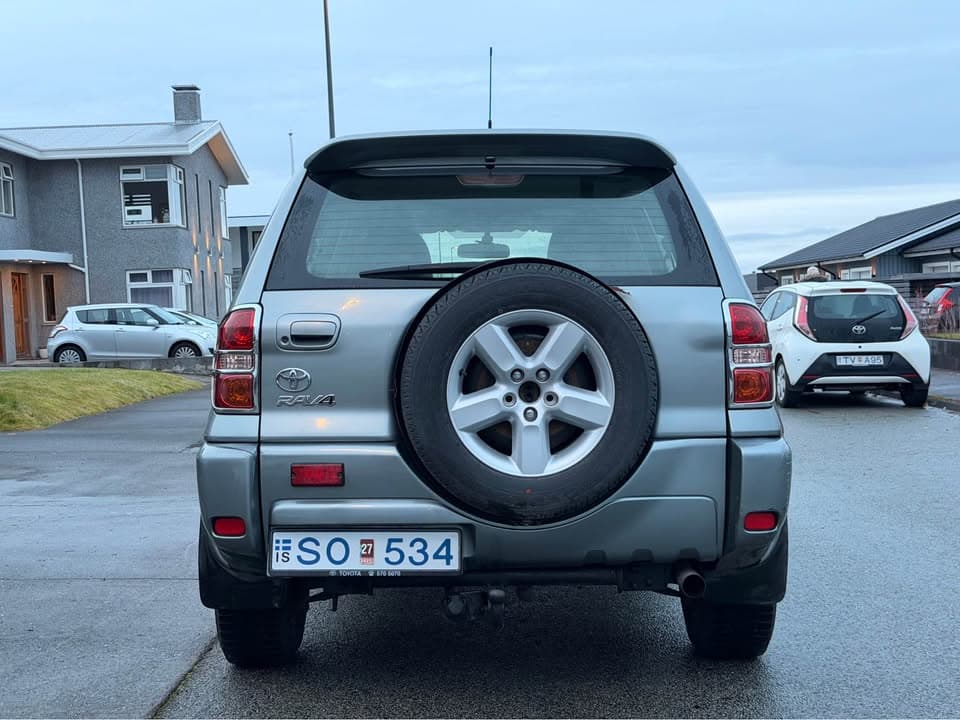 2005 Toyota RAV4
