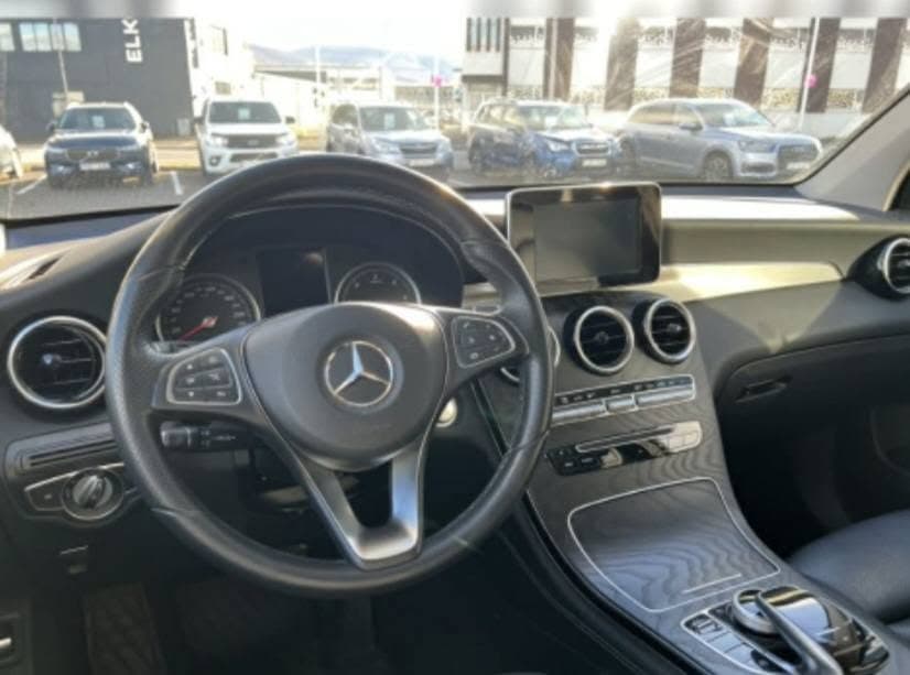2018 Mercedes-Benz GLC 220