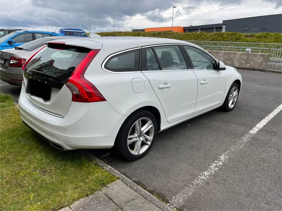 2017 Volvo V60
