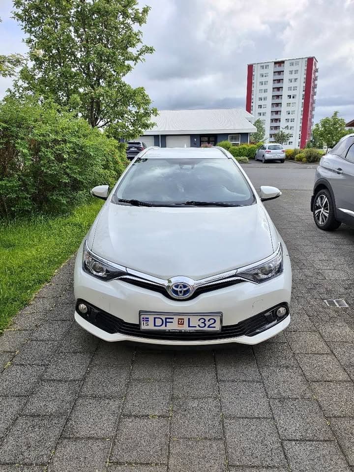 2018 Toyota Auris Hybrid Touring Sport