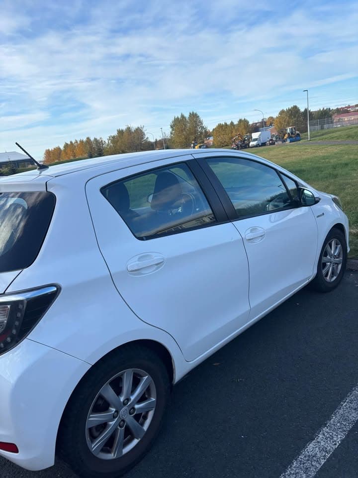2014 Toyota Yaris Hybrid