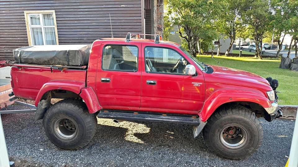 2003 Toyota Hilux