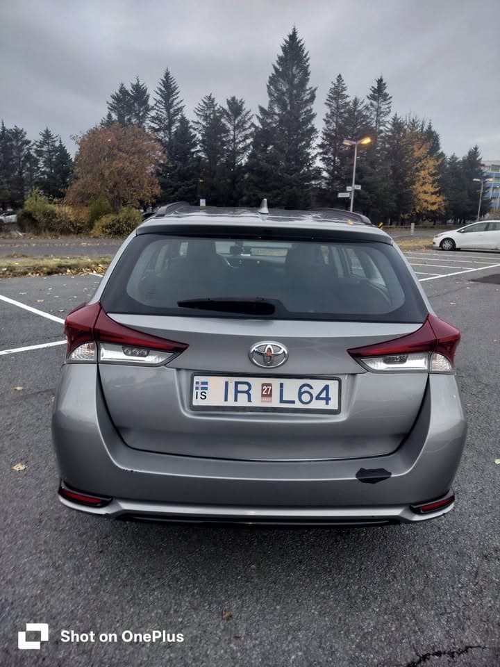 2016 Toyota Auris