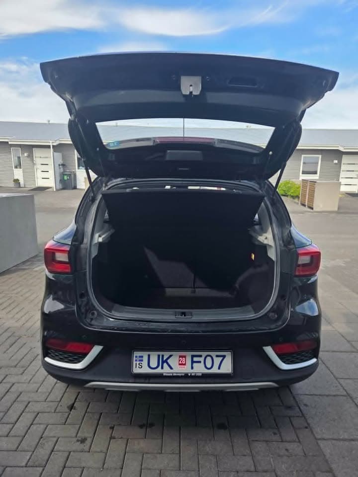 2020 MG ZS