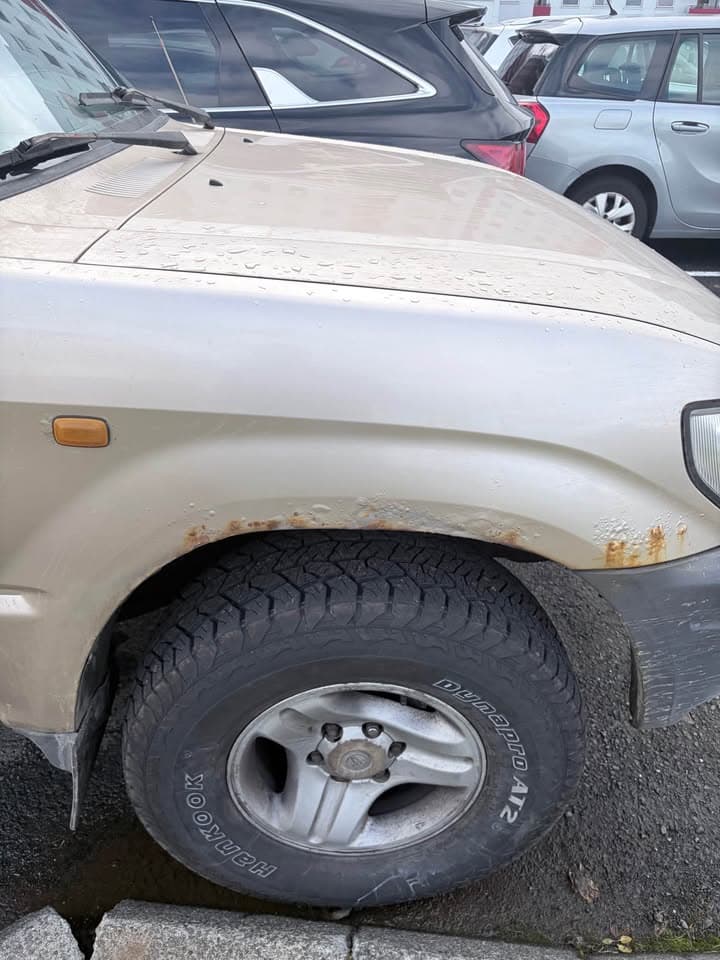 Toyota Land Cruiser 90