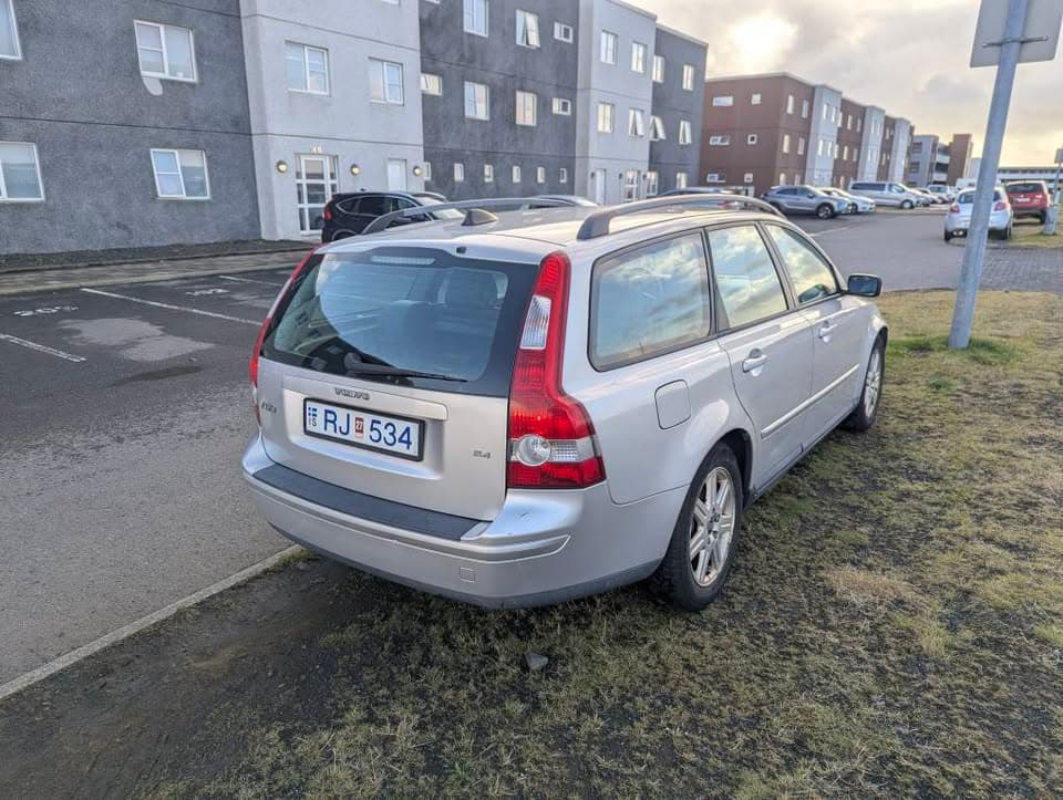2005 Volvo V50