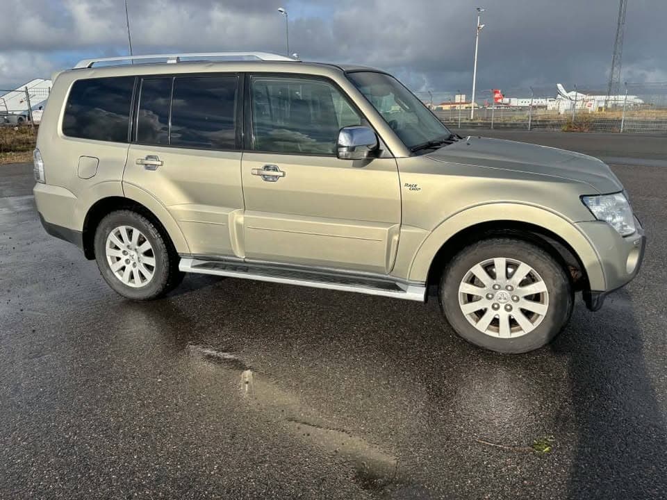 2007 Mitsubishi Pajero