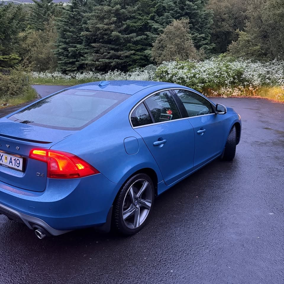 2015 Volvo S60 R-Design