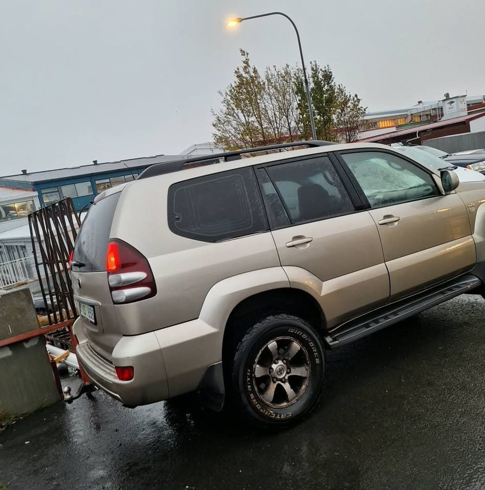 2005 Toyota Land Cruiser 120