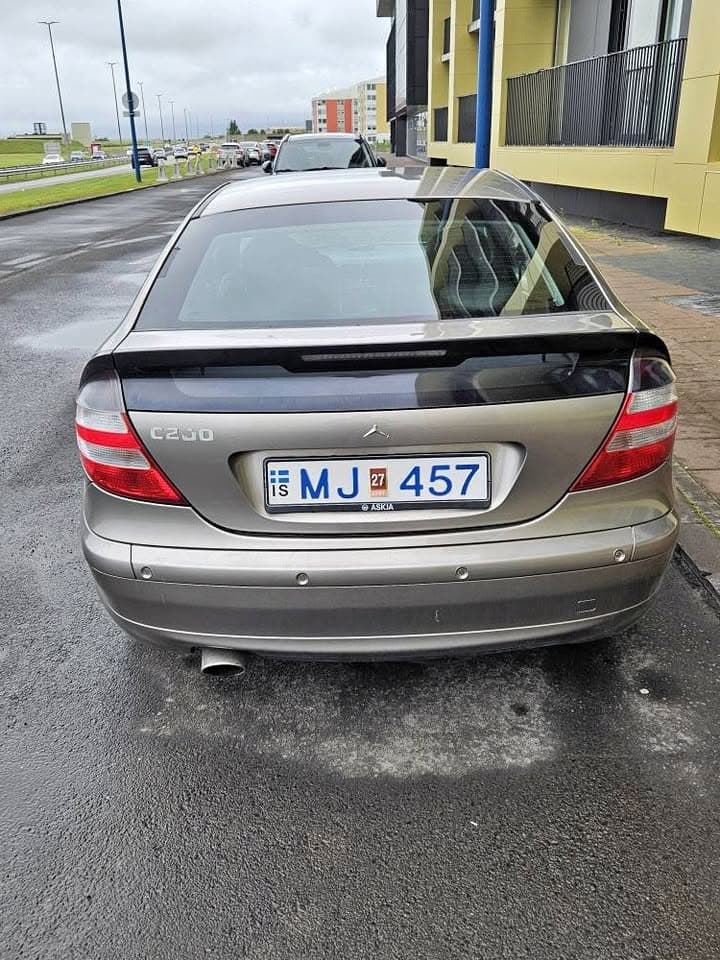 2005 Mercedes-Benz C-Class