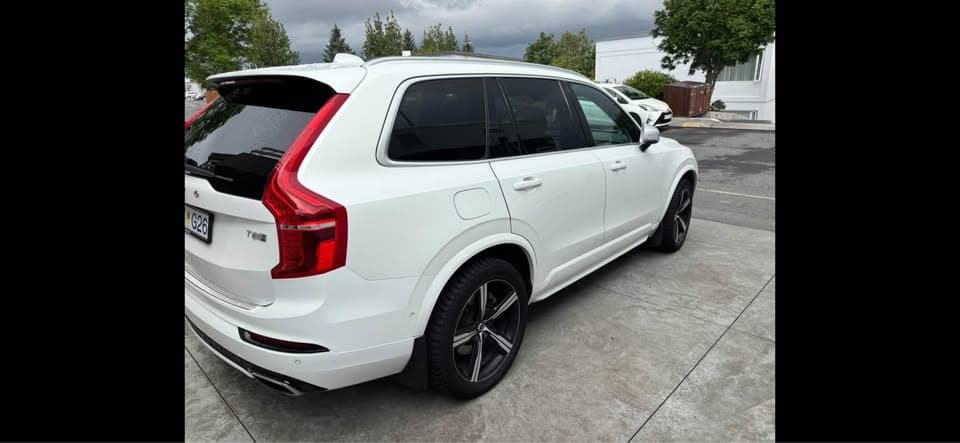 2016 Volvo XC90 T8 R-Design
