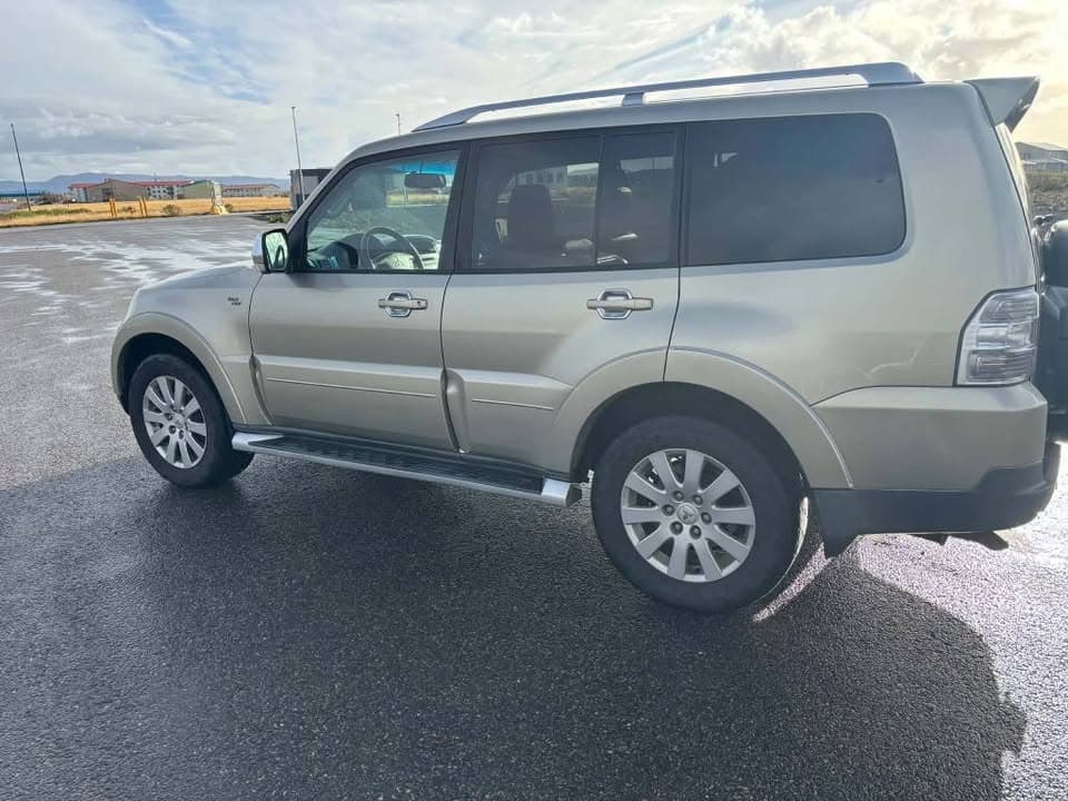 2007 Mitsubishi Pajero